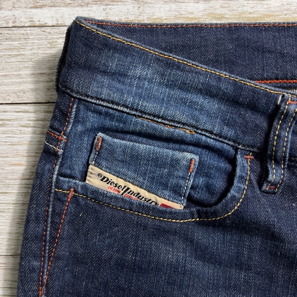 Diesel LIV Italian Straight Leg Wash 0087Z - Picture 13 of 16